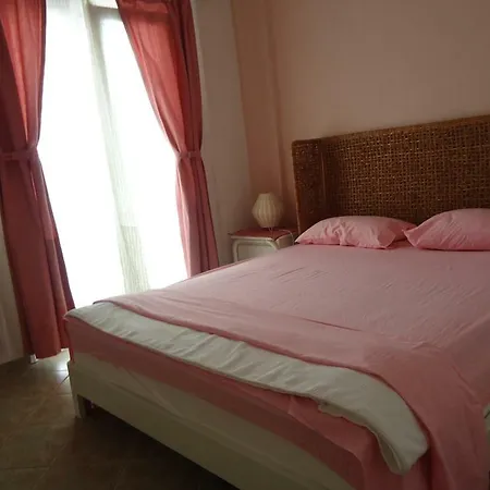Apartment Plakes *