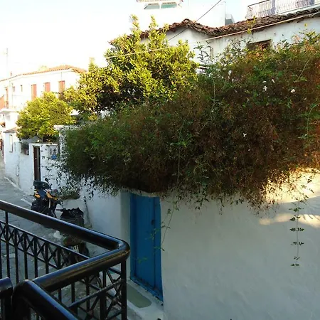 Plakes Apartment *
