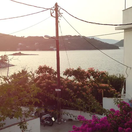 Apartment Plakes Skiathos Town